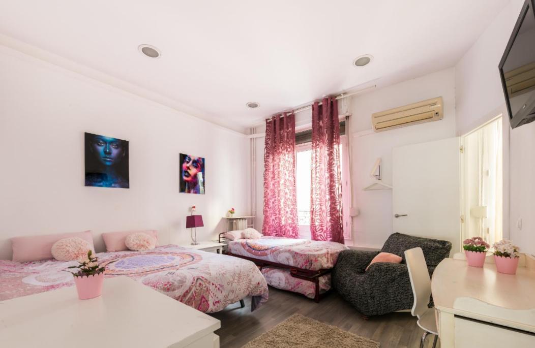 M&F 7 Rooms/7 Bathrooms Over Gran Via Madrid Kültér fotó