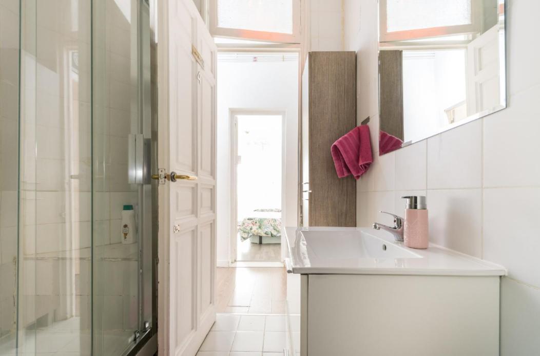 M&F 7 Rooms/7 Bathrooms Over Gran Via Madrid Kültér fotó