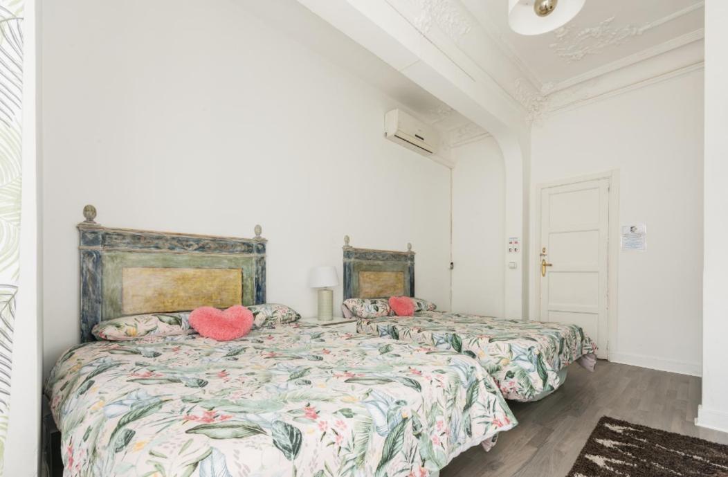 M&F 7 Rooms/7 Bathrooms Over Gran Via Madrid Kültér fotó