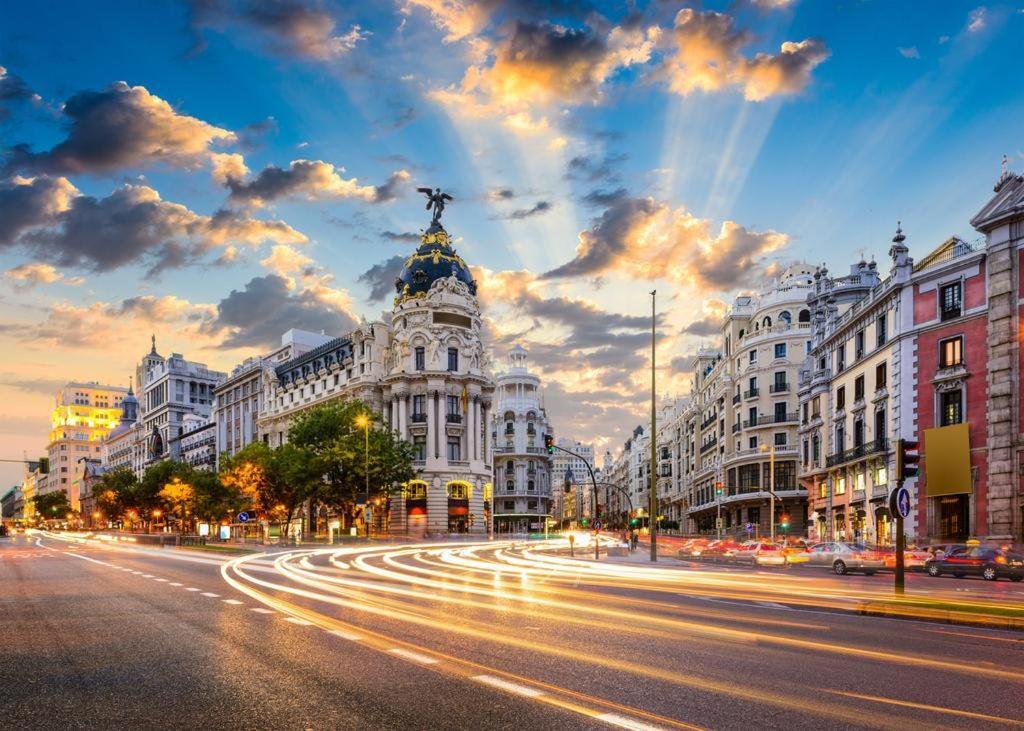 M&F 7 Rooms/7 Bathrooms Over Gran Via Madrid Kültér fotó