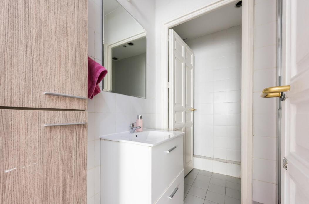 M&F 7 Rooms/7 Bathrooms Over Gran Via Madrid Kültér fotó