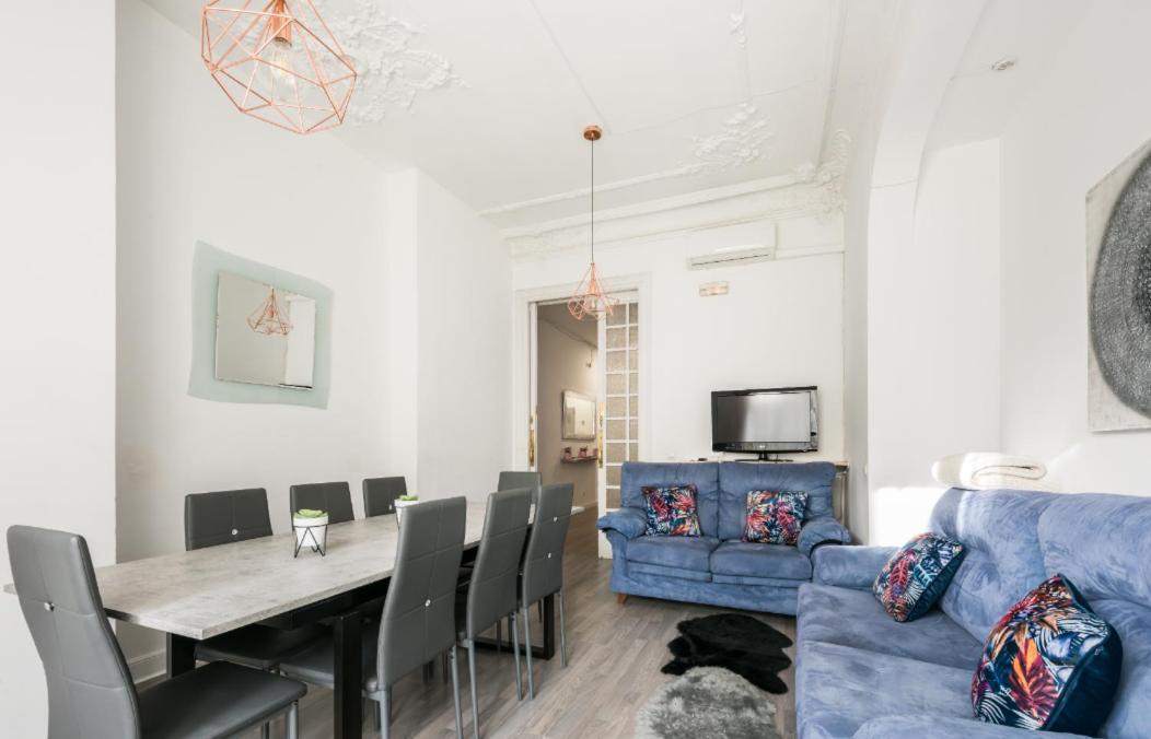 M&F 7 Rooms/7 Bathrooms Over Gran Via Madrid Kültér fotó